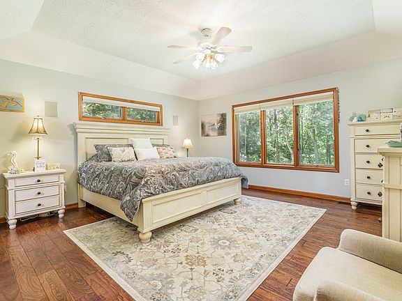 5th image of 235 Saligugi Cir