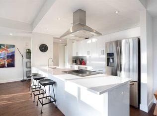 205 N Riverfront Ave SW #1005, Calgary, AB T2P5K4