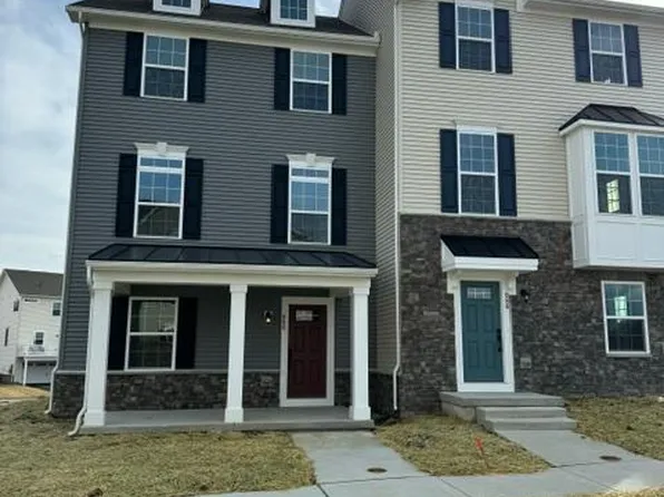 888 New Castle Landing Dr, Middletown, DE 19709