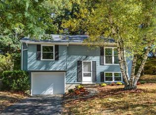 55 Bennett St, Hudson, MA 01749