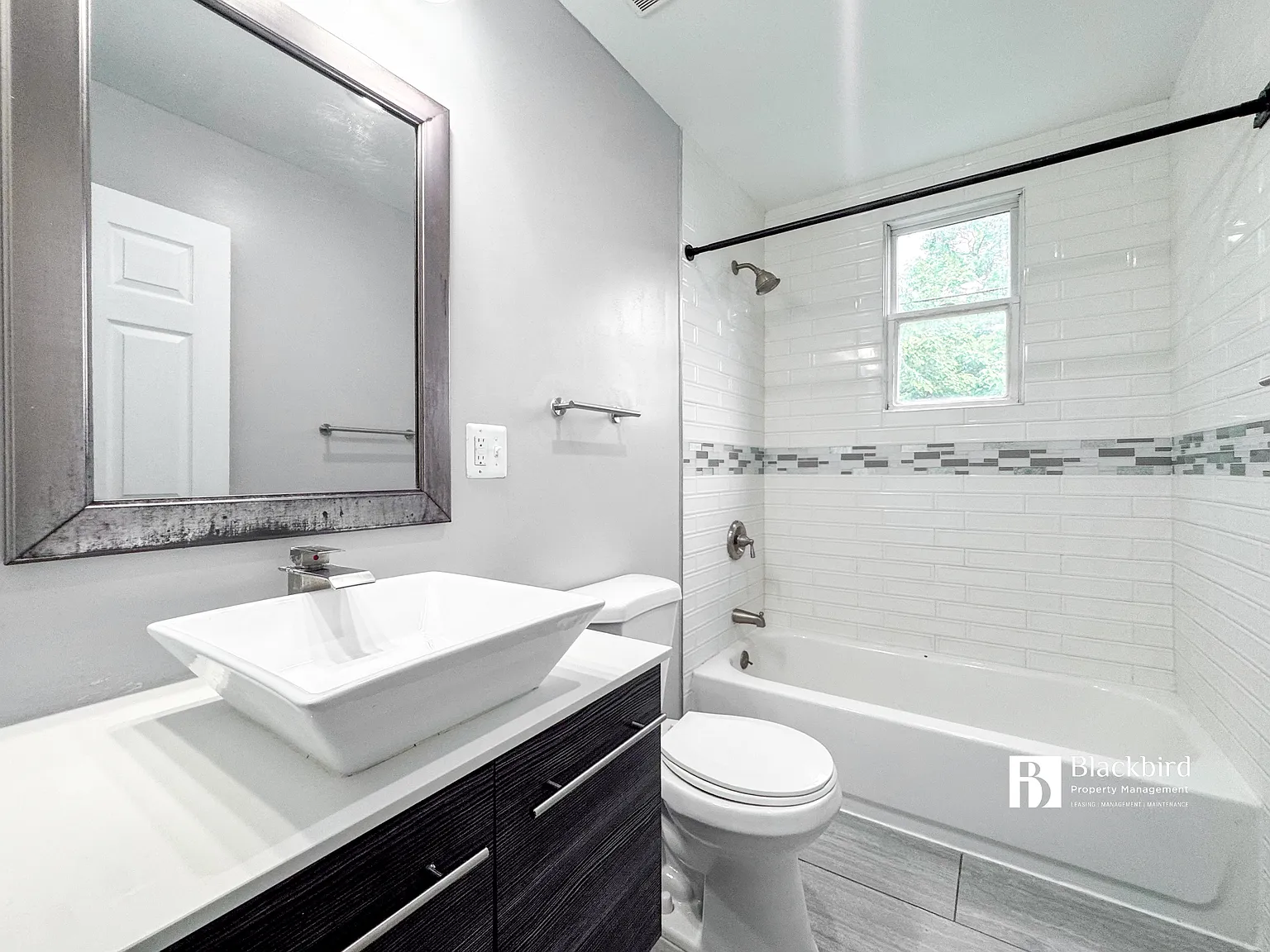 716 55th St NE - 1 — Photo 3