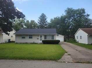 1905 Roberta Ln, Champaign, IL 61821