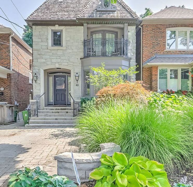 1st image of 43 Joicey Blvd