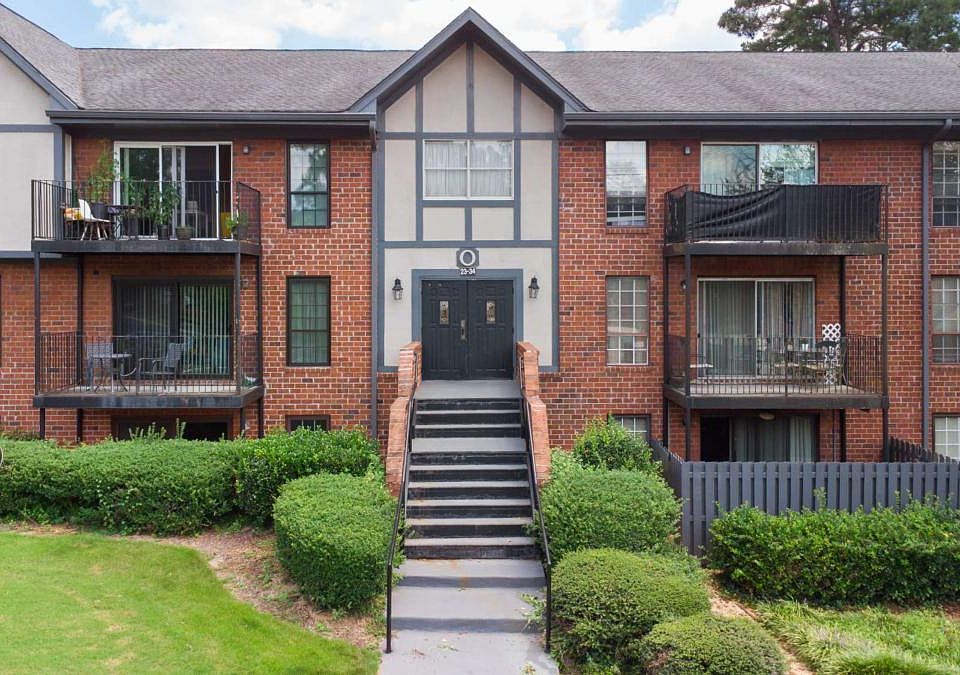 1st image of 6851 Roswell Rd APT O28