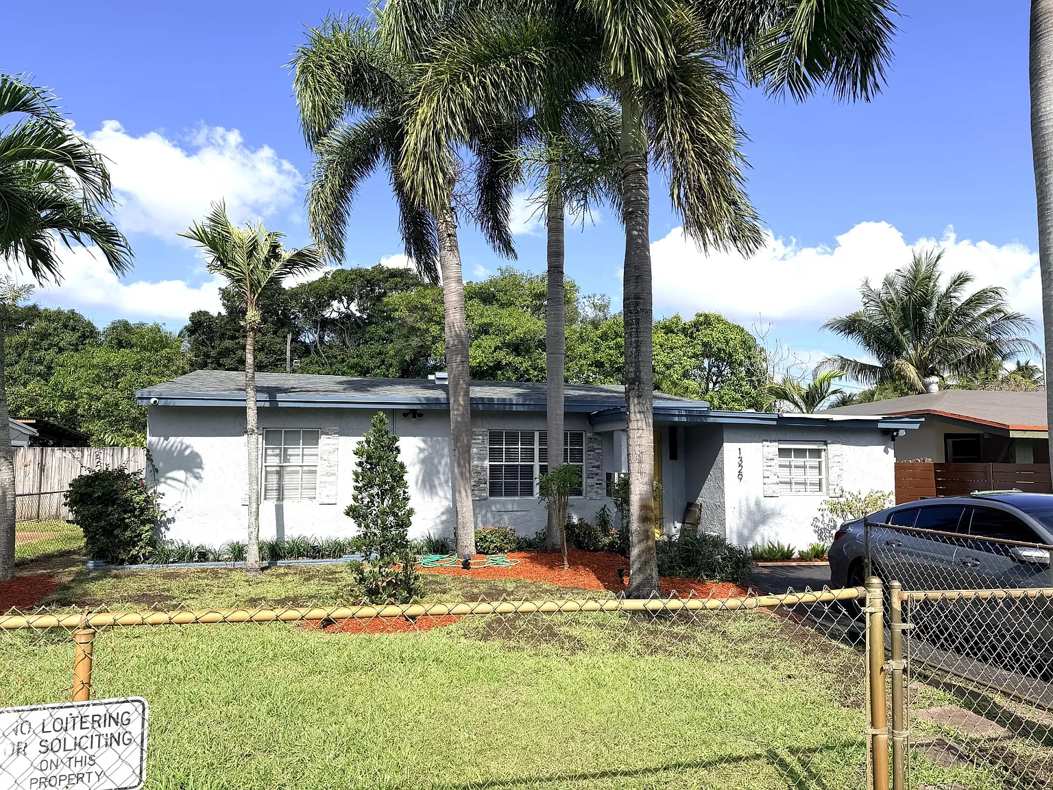 3 bed, 2.0 bath, 1043 sqft, $2,600 — Photo 1
