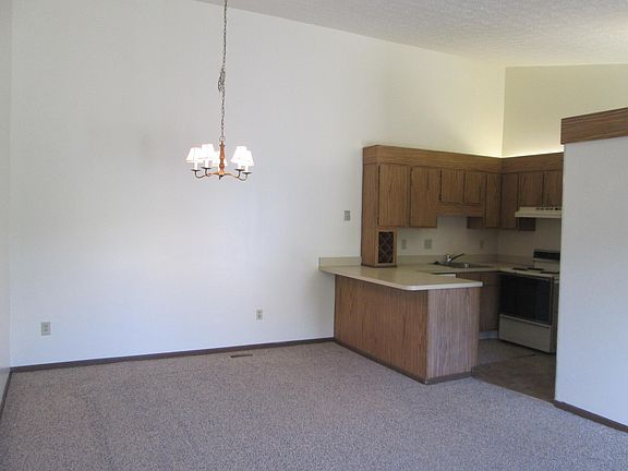 4th image of 3596 Chesapeake Dr
