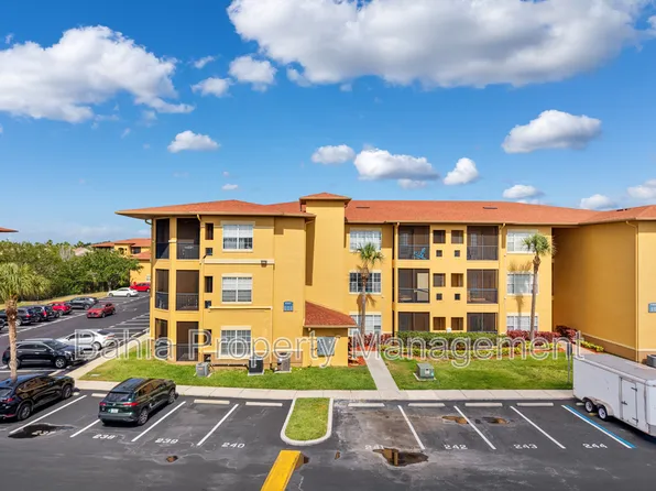 4307 Bayside Village Dr APT 102, Tampa, FL 33615