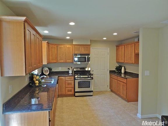 5th image of 2505 Los Feliz Way