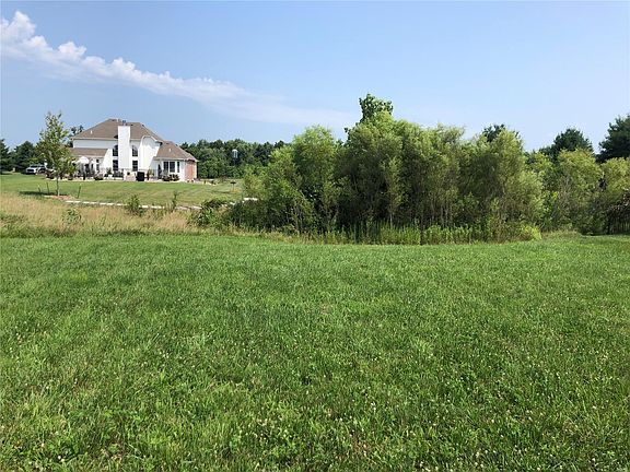 5th image of 8437 Stone Ledge Dr