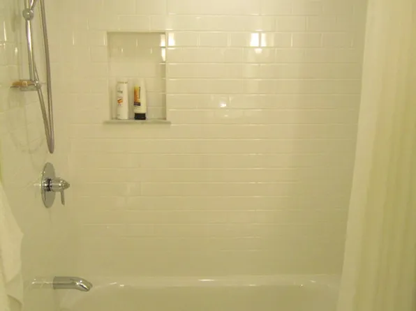 1173 Glenpointe Ct #129, Bloomfield Hills, MI 48304