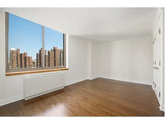 Rented by Douglas Elliman | media 4