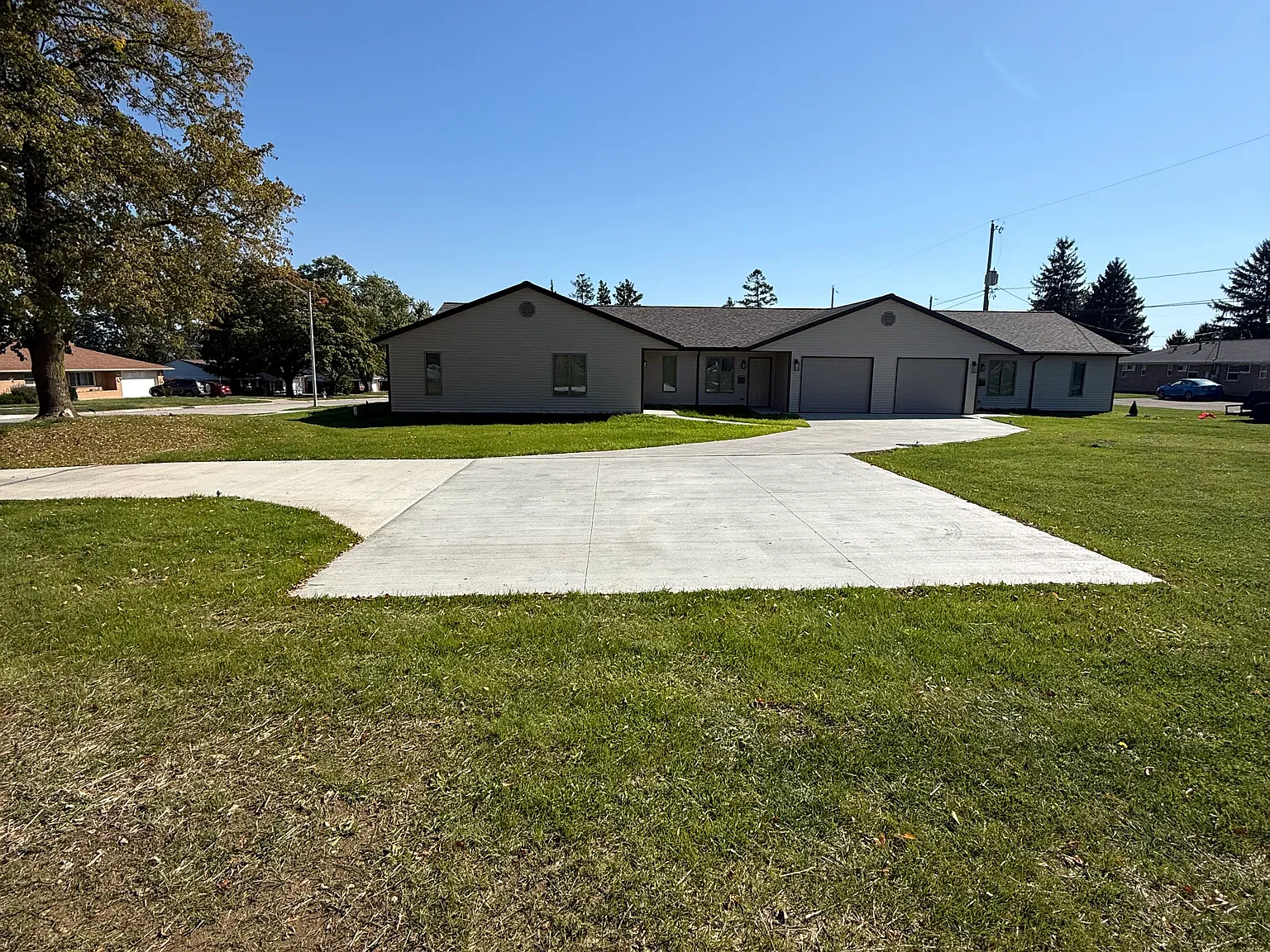 2 bed, 1.5 bath, 980 sqft, $2,200 — Photo 2