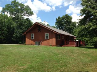 101 Lochwood Ave, Huddleston, VA 24104