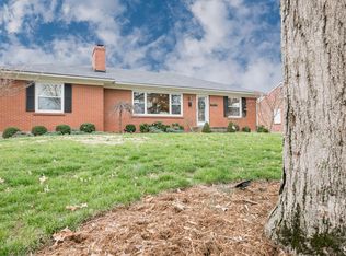 4410 Saint Regis Ln, Saint Regis Park, KY 40220
