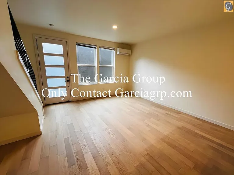 3025 SE Division St — Photo 12