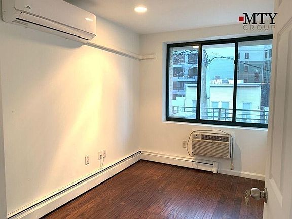 5th image of 42-61 Hunter St #3