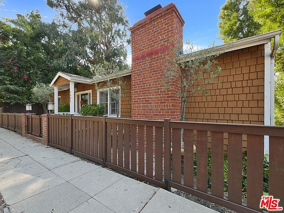 3rd image of 3463 La Sombra Dr