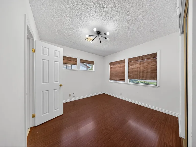2025 Jolley Dr — Photo 31