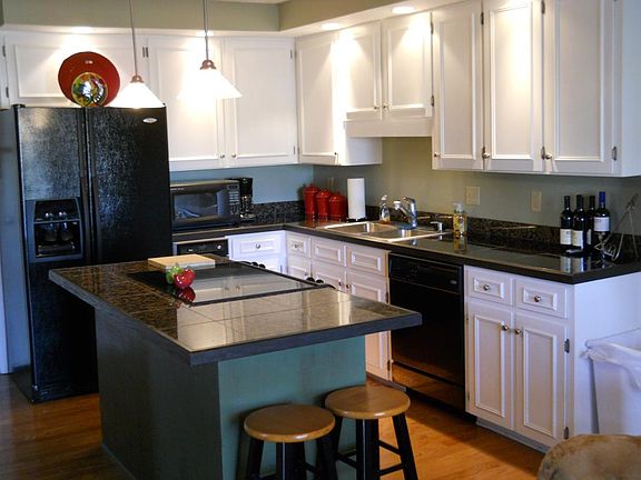 Updated Kitchen with Granite Countertops