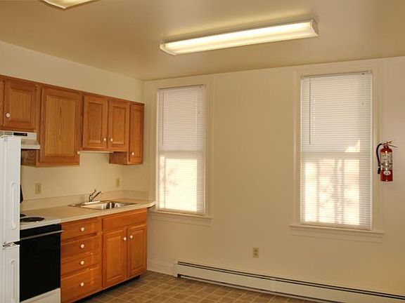 2nd image of 159 N Delmorr Ave Floor 1