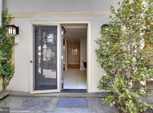 3223 1st St N, Arlington, VA 22201