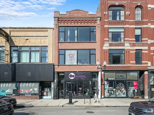 1375 N Milwaukee Ave APT 2R, Chicago, IL 60622