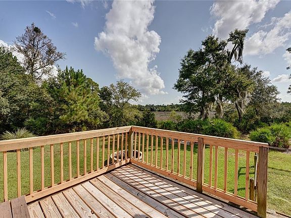 3rd image of 114 Foxcreek Blvd