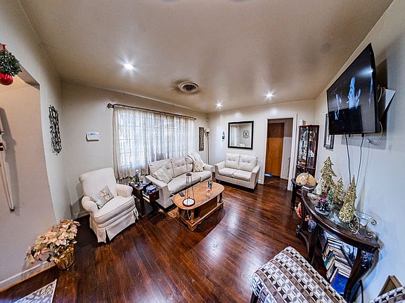 4th image of 2207 McKee Dr