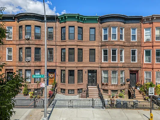 Rented by BLS Realty | media 14