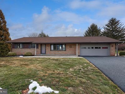 1235 Lebanon Rd, Manheim, PA, 17545