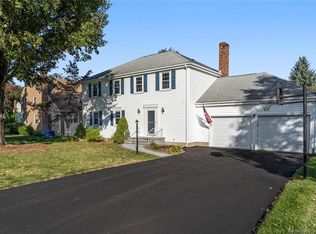 11 Orchard Hill Dr, Wethersfield, CT 06109