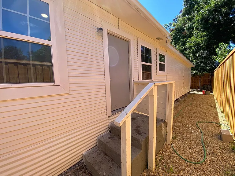 615 Parkview Ave — Photo 16