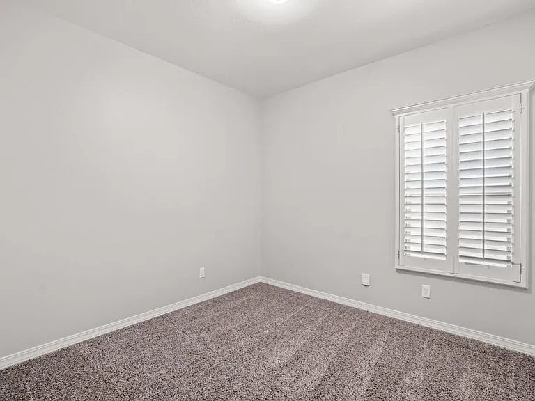 1740 Eased St — Photo 27
