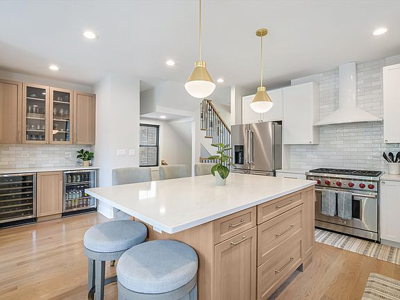 2nd image of 2712 N Mozart St #3