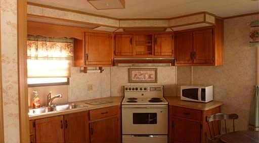 3rd image of 8 Viola Dr
