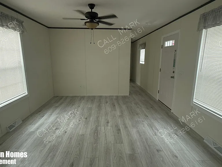 11 Starling Ln — Photo 2
