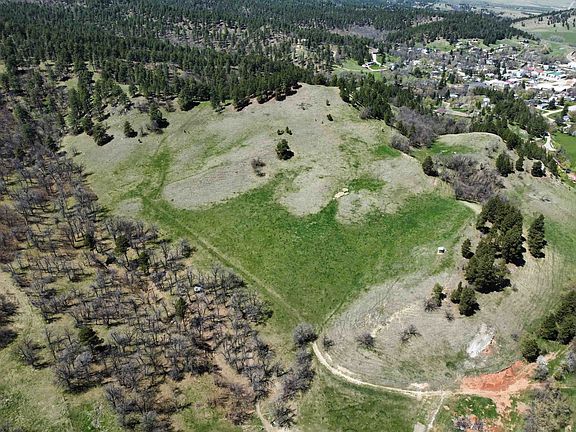 4th image of 601 Crook City Rd