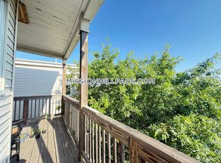 50 Fisher Ave APT 3, Boston, MA 02120