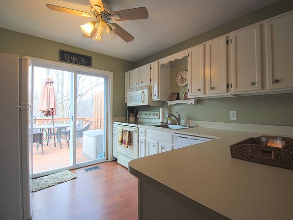 5th image of 502 Greenblades Ct