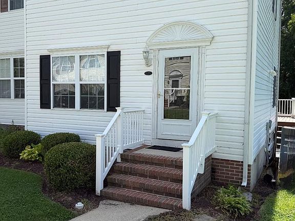 2nd image of 8186 June Way APT 307