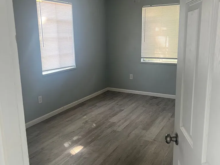 1155 Linda Vista Ave — Photo 6