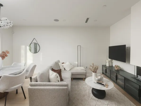 8508 East Blvd #2, Vancouver, BC V6P 5P9
