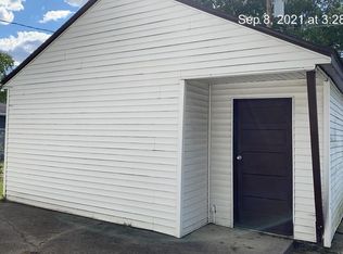 17218 Community St, Lansing, IL 60438