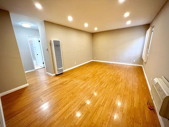 2nd image of 2306 Mira Vista Ave #2