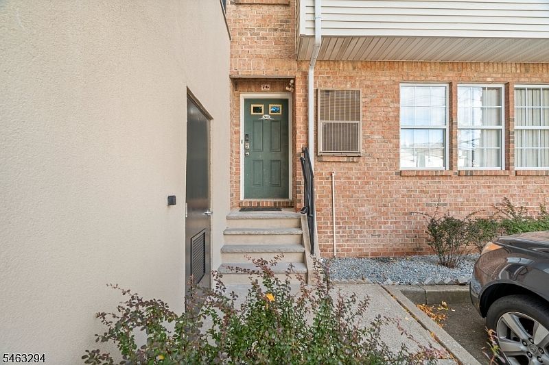 1st image of 76 Union St #1A