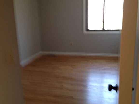 5th image of 161 River Woods Ln