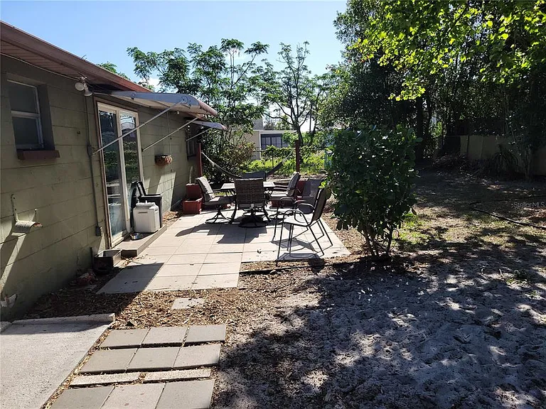 6430 Lomand Ave — Photo 17