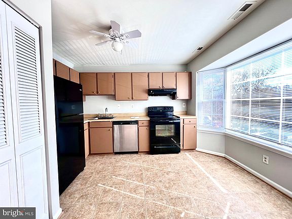 5th image of 13710 Autumn Vale Ct #26E