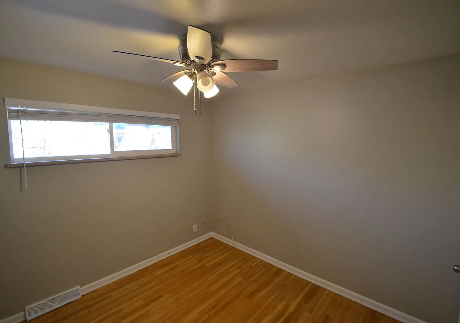5521 S Delaware St — Photo 4
