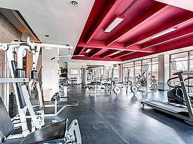 3rd image of 1433 N Williams St #Penthouse 6